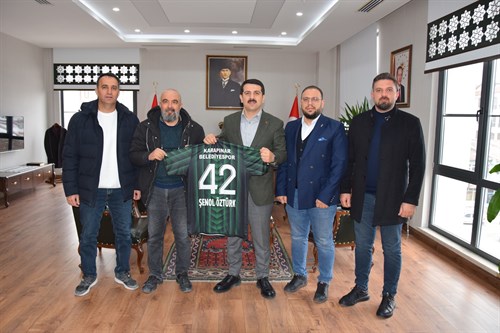 Karapınar Belediyespor Kulübü Yönetiminden Kaymakamımız Şenol ÖZTÜRK’e ziyaret